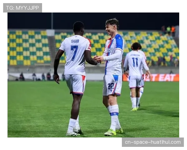 欧协联：阿斯顿维拉总比分5-2晋级四强